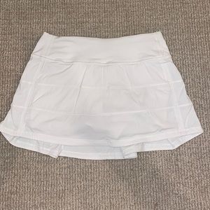 white lululemon pace rival skirt